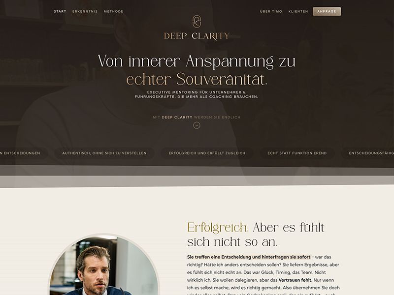 Startseite von DEEP CLARITY mit dunklem Hero-Bereich